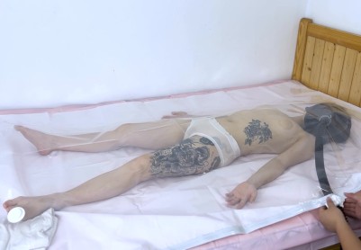 【出租屋游戏】这是只贴上乳贴的小董在真空袋中快乐玩耍的故事