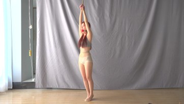 【艺束人生】思思内衣踮脚吊