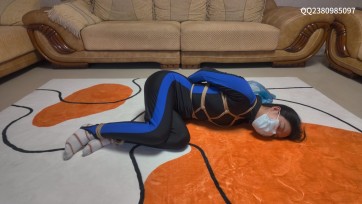 【道士下山】恐惧绝望的气球 把气球套在头上 失败了好几次 最后成功了 绝望的空间 差一点吓死模特 呕吐+呼吸训练+皮鞭