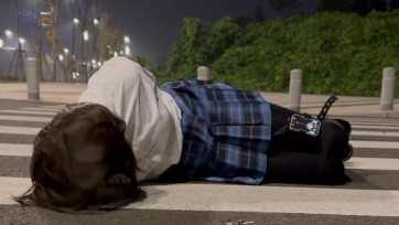 【Sub咔咔】户外JK过马路电击摔倒SubM