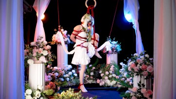 【叶沫沫】【感官剥夺2025】捆绑放置挣扎Cos系列第十一集，纳西妲花嫁，下半部分