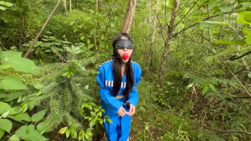 【比尔工作室】女囚犯紧张光脚逃亡被捕 夺命追搜！