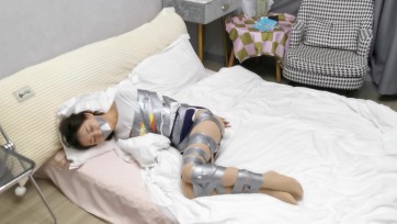 【奥特曼】甘然小姐姐的捆绑封嘴蒙眼体验上：胶带篇