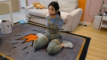 【JS】【梦琪】【3连拍NO·2】欧式超紧直臂分腿束缚放置/口球堵嘴