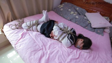 【HUI工作室】白丝水手服，M字开腿振动棒调教